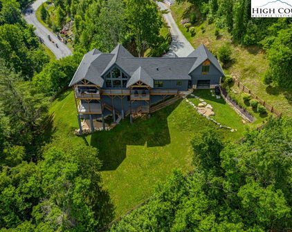 706 Silver Springs Road, Banner Elk