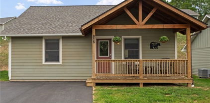 147 Carson Court Unit N/A, Boone