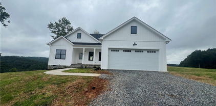 390 Turtle Ridge, Sparta