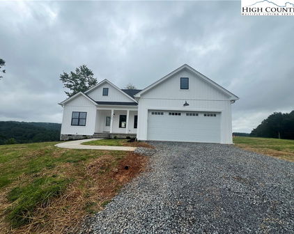 390 Turtle Ridge, Sparta