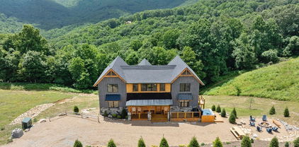 1030 High Valley Overlook, Banner Elk