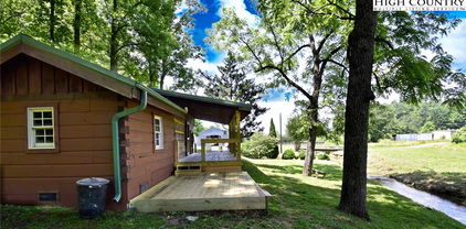 2967 Roby Martin Road, Lenoir