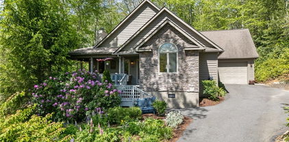 126 Robert Cook Lane, Banner Elk