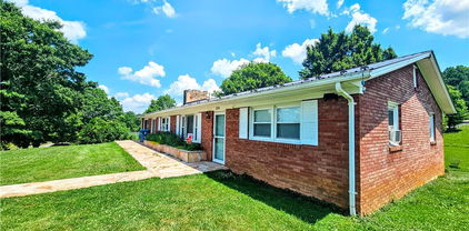 309 Gentry, Jefferson