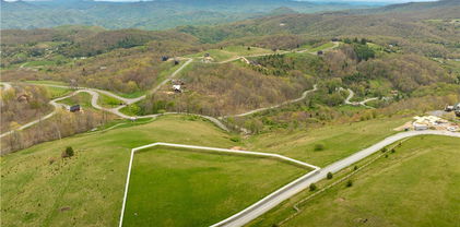 TBD/"Wolf Lot" Chappell Farm Road, Banner Elk
