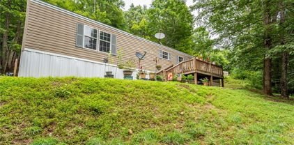 365 & 367 Call Creek Road, Fleetwood