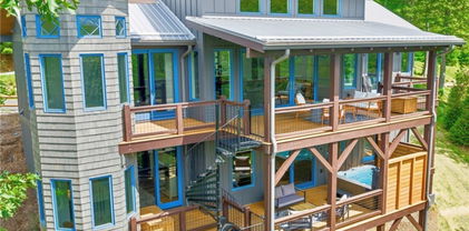 213 Black Locust Circle, Blowing Rock