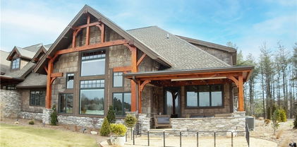 984 Turtle Creek Drive Unit B, Boone