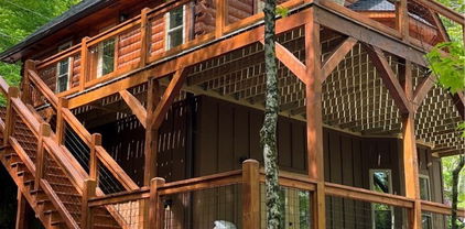 214 Lakeledge Road, Beech Mountain