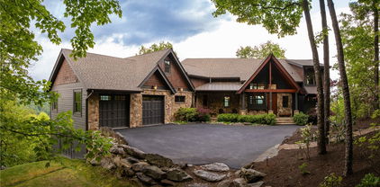 878 Red Cedar Road, Boone