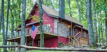 528 Bear Ridge Trail, Fleetwood