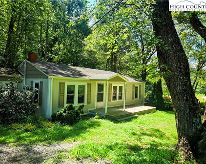 1875 Laurel Fork Road, Vilas