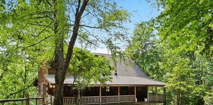 121 Woodvalley Lane, Boone