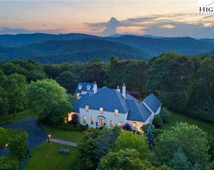 1920 Deck Hill Road, Blowing Rock