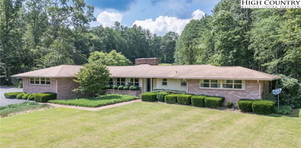 2992 Three Mile Highway, Newland