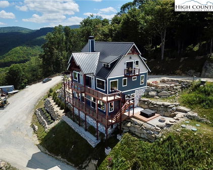 132 Sun Peaks Trail, Beech Mountain