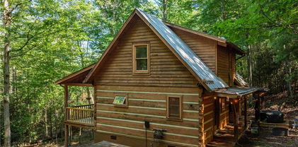 2645 Callalantee Drive, Mountain City