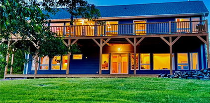 1030 Raven Rock Drive, Boone