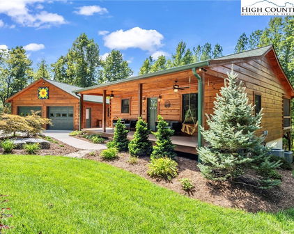 6022 Low Country Road, Lenoir