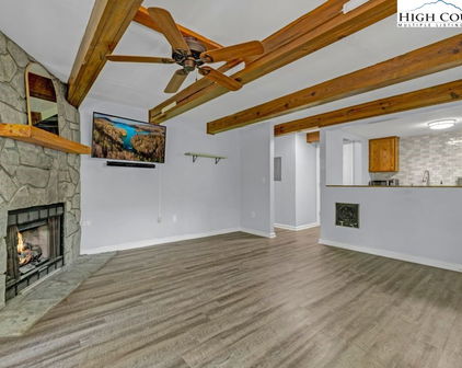 26 Pinetop Circle Unit C, Banner Elk