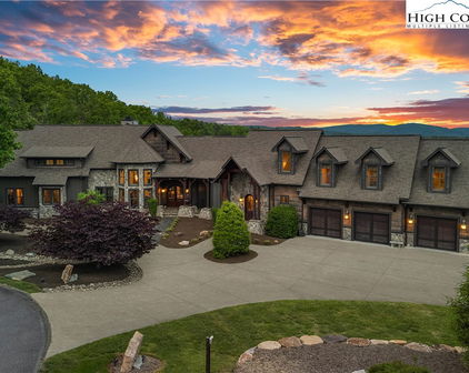 539 Nightshade Road, Boone