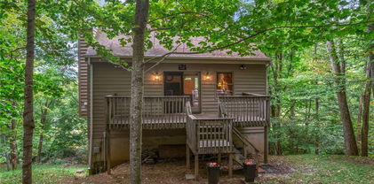 165 Collier Lane, Banner Elk
