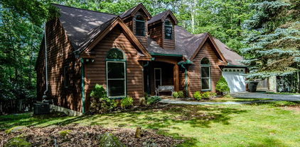 717 Pine Ridge Road, Beech Mountain