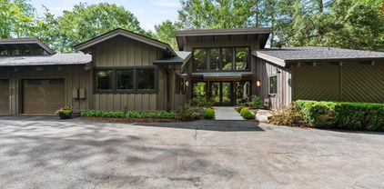 1325 Golf Course Road, Linville