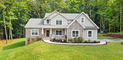 412 Greenview Drive, Jefferson