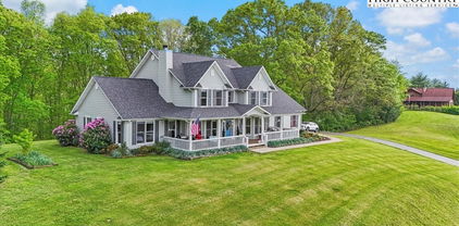 221 Harbor View Road, Butler