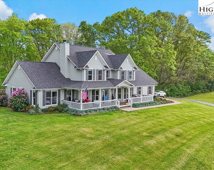 221 Harbor View Road, Butler