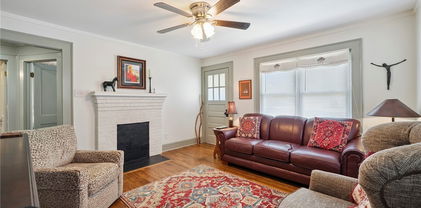 576 Washington NW Avenue, Valdese