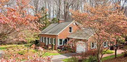 303 Wade E Vannoy Drive, West Jefferson