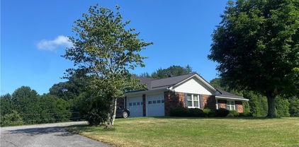203 Mountain Valley Drive, West Jefferson