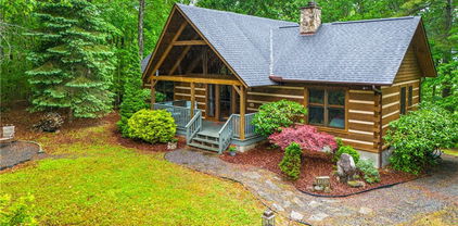 1185 Creekside Drive, Fleetwood