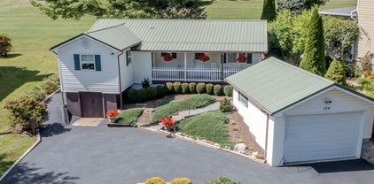 154 Pine Ridge Loop, Newland