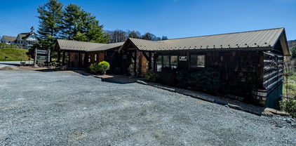 1345 Poplar Grove Road S, Boone
