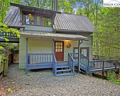 148 Estates Drive, Boone