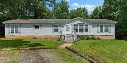 8065 Greenhorn Road, Elkin