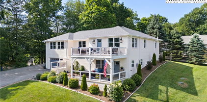 155 Golf View Court, West Jefferson