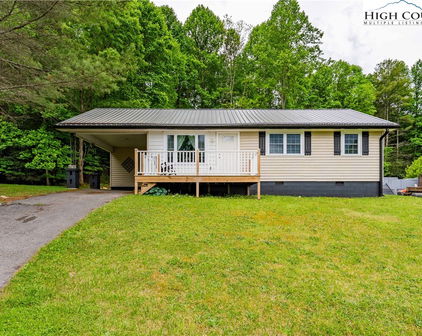674 Shoun Street, Mountain City