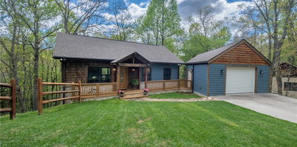 205 Vixen Lane, Blowing Rock