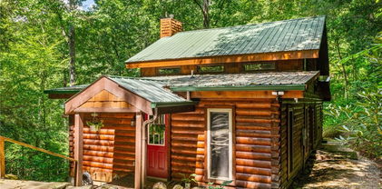 375 Winterberry Trail, Boone