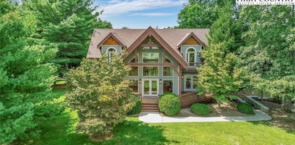 120 Twin Bridges Circle, Fleetwood
