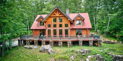 2128 Eagles Nest Trail, Banner Elk