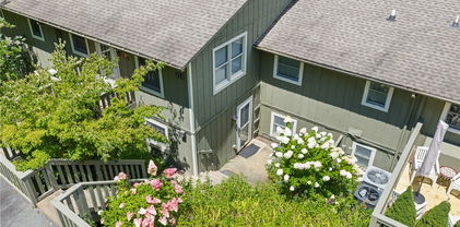 214 Village Green Unit B-2, Blowing Rock