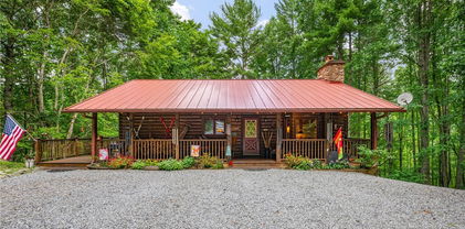 455 Laurel Creek Road, Sugar Grove