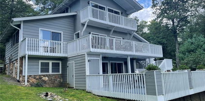 638 Ridge Road, Roaring Gap