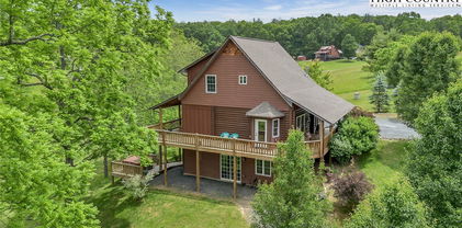 218 Cherokee Circle, Jefferson