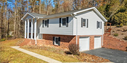 260 Laurel Gap Ridge Road, Boone
